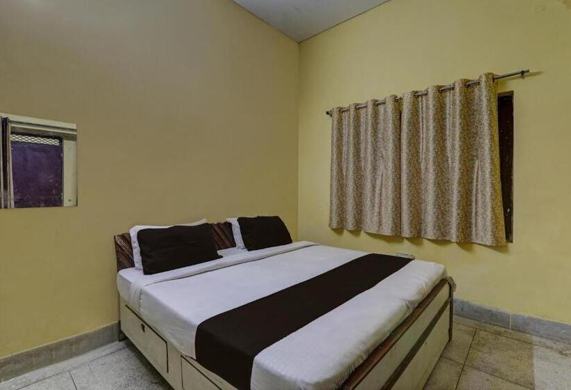 Отель Oyo Flagship V.k Homestay