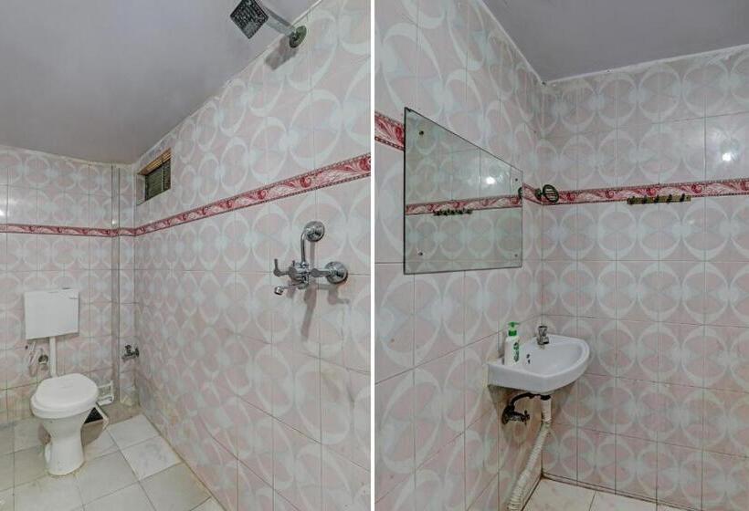 Отель Oyo Flagship V.k Homestay