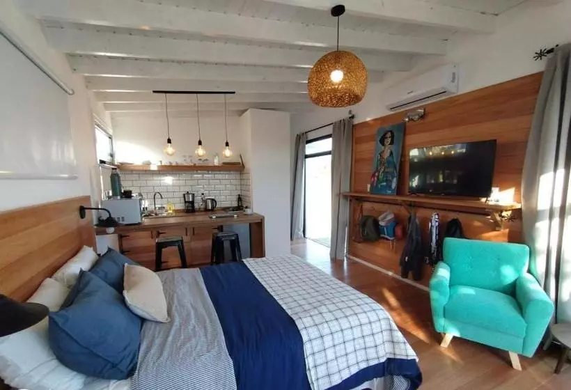 Las Rochas, Suites De Mar