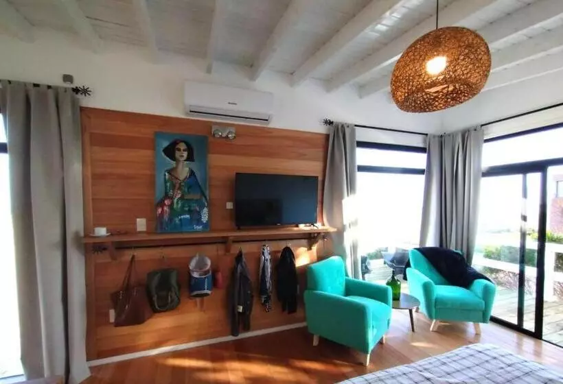 Las Rochas, Suites De Mar
