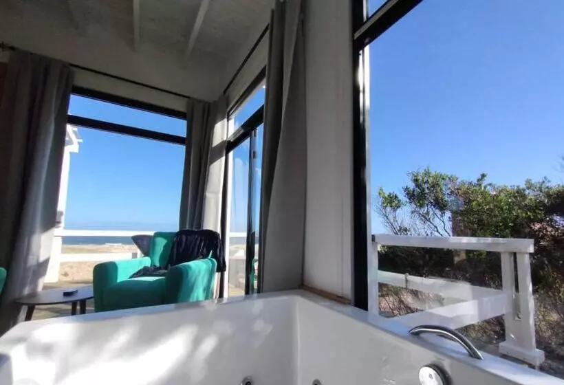 Las Rochas, Suites De Mar