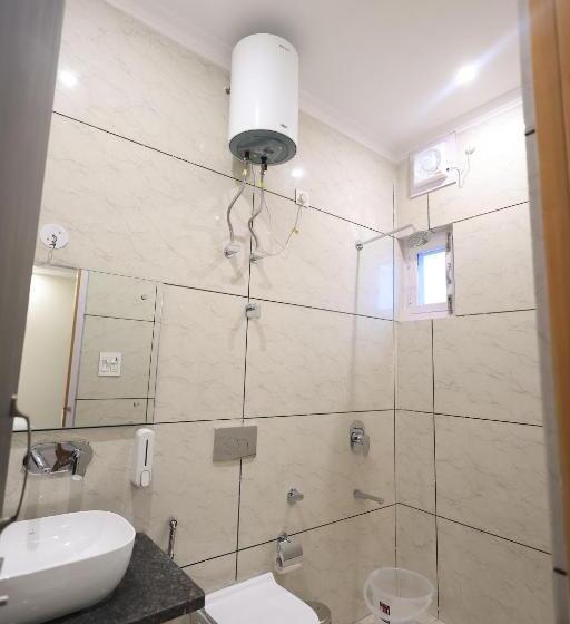 פנסיון Knights Inn