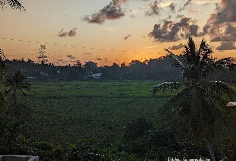 بنسيون Room In Villa   The Villa Close To Surf Beach And Galle Fort