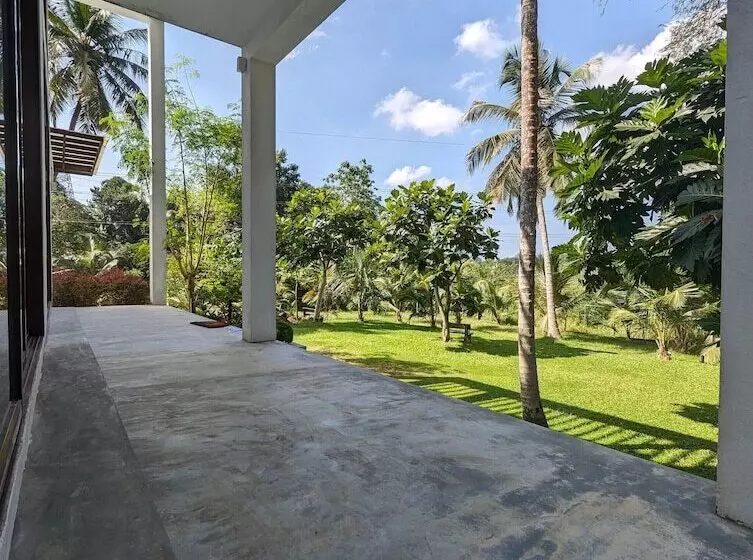 Majatalo Room In Villa   The Villa Close To Surf Beach And Galle Fort