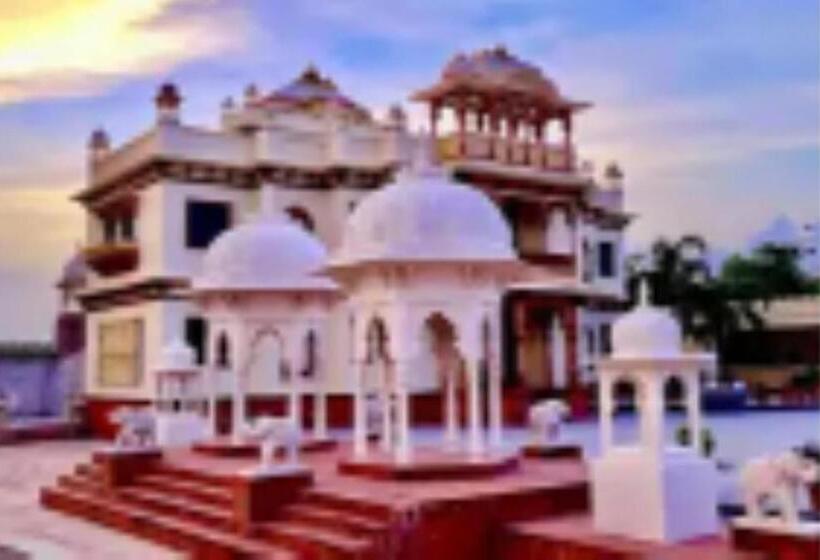 Rajgadhh Palace Resort ,dhaniyana