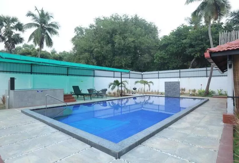 Lomakeskus Athulya Villa  Leisure And Luxury Villas From Embeholidays