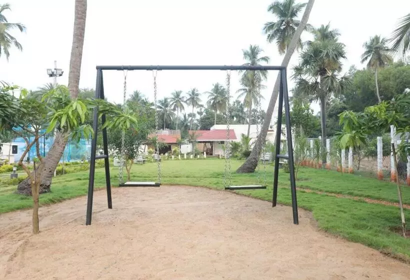 Lomakeskus Athulya Villa  Leisure And Luxury Villas From Embeholidays