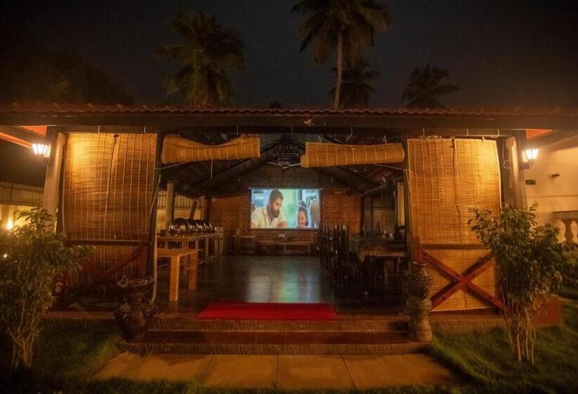 منتجع Athulya Villa  Leisure And Luxury Villas From Embeholidays