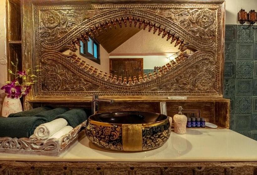 리조트 Simroseate