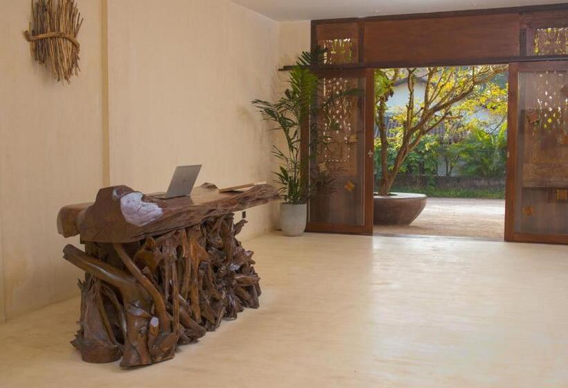 Spicepeek Boutique Hotel Cmb Airport