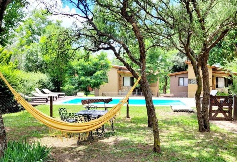 Hostel Cabañas Sukha