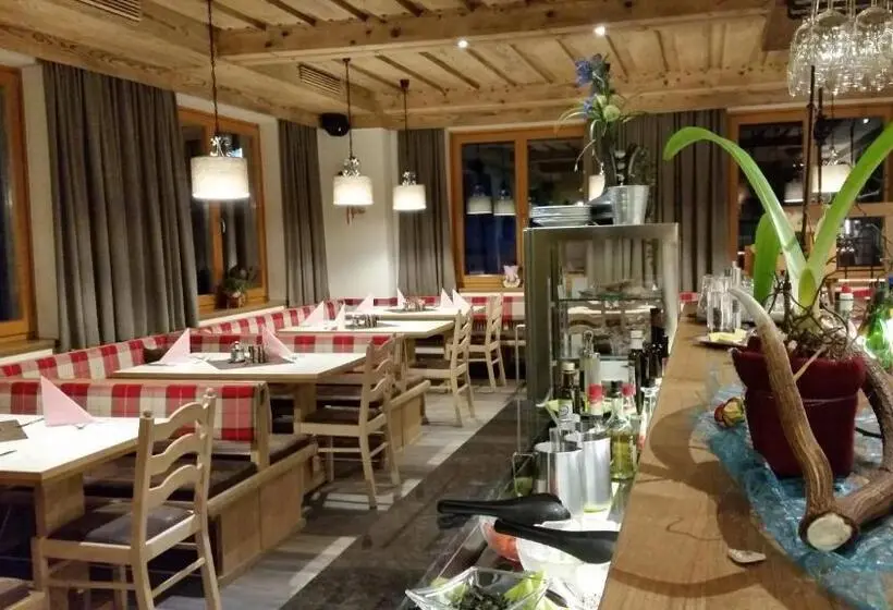 ユースホステル Gasthof Schütthof
