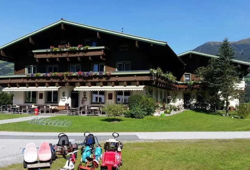 ユースホステル Gasthof Schütthof