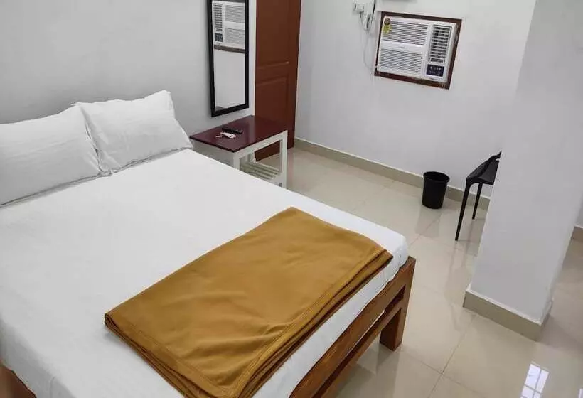 Hotelli East Coast Service Apartment