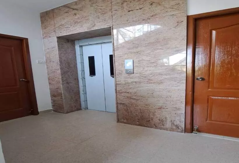 Hotelli East Coast Service Apartment