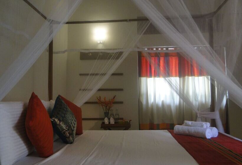 Hotel Kingdom Secret Kiriella