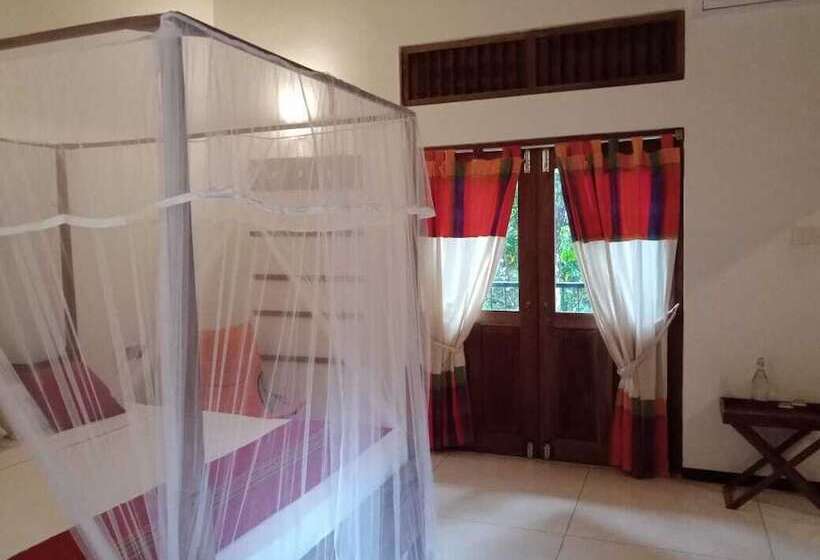 Hotel Kingdom Secret Kiriella