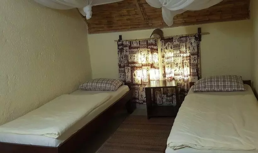 هتل Meru Mbega Lodge