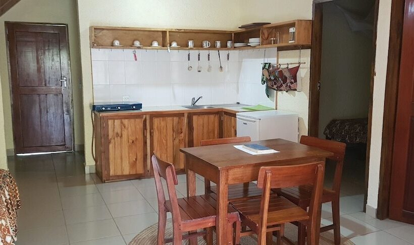 בית מלון כפרי Meru Mbega Lodge