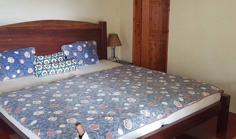 בית מלון כפרי Meru Mbega Lodge