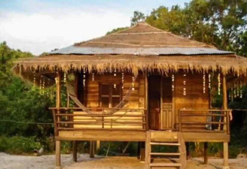 בית מלון כפרי Naks Shack