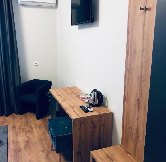 ホテル Panzió Route 87