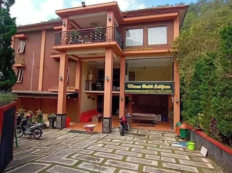 Hotel Red Chilies Hill