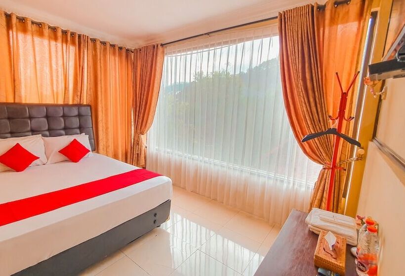 Hotel Red Chilies Hill