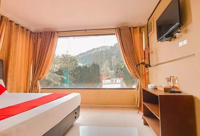 Hotel Red Chilies Hill