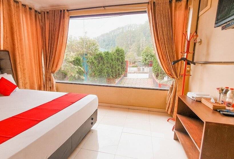 Hotel Red Chilies Hill