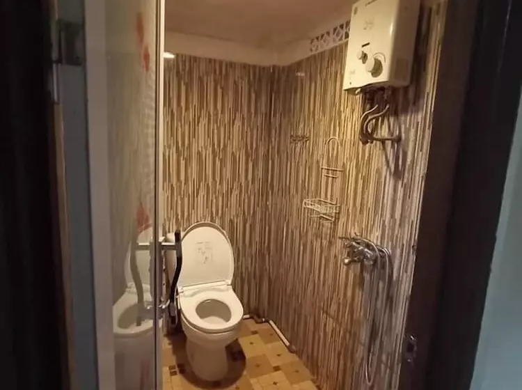 Hotel Red Chilies Hill