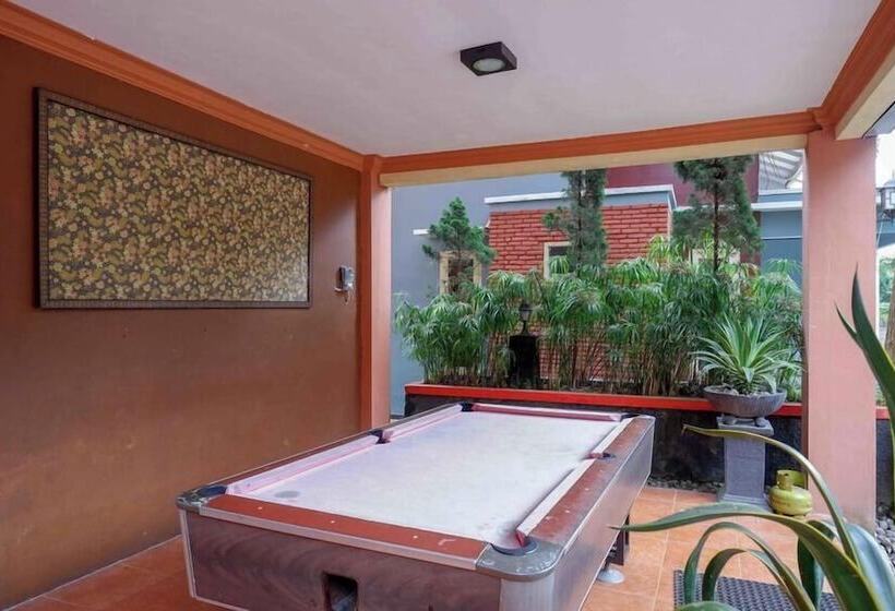 Hotel Red Chilies Hill