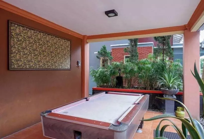 Hotel Red Chilies Hill