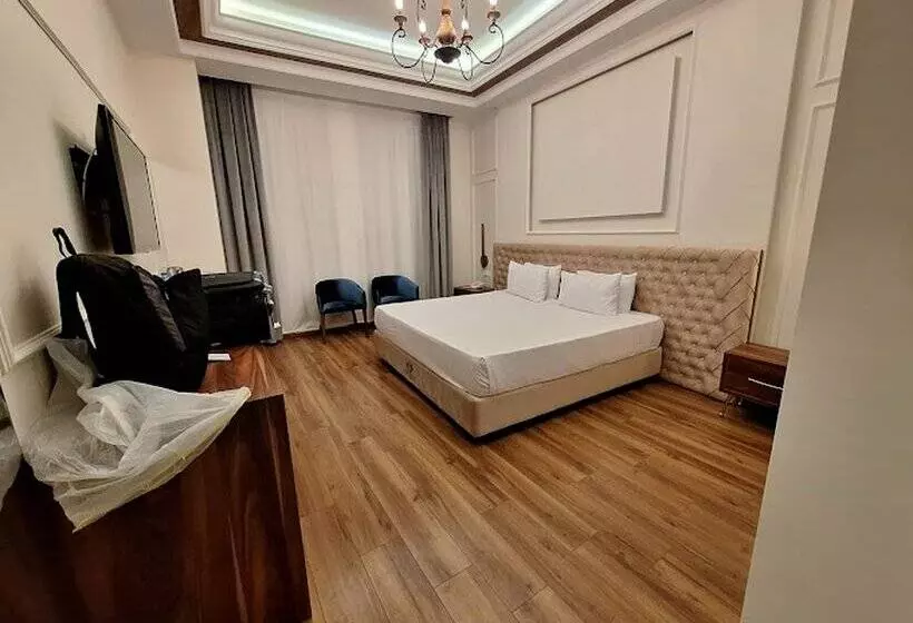 هتل Tabriz Royal Palace