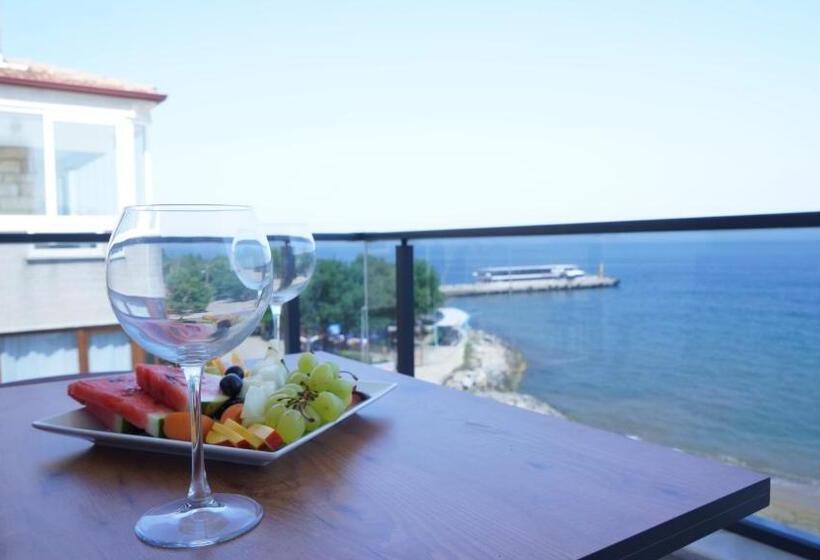 ホテル The Lavington