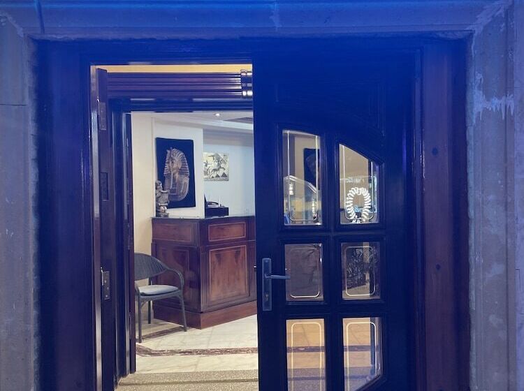 هتل Turquoise Pyramids Palace