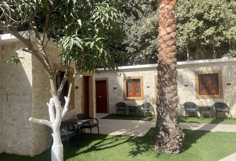 هتل Turquoise Pyramids Palace