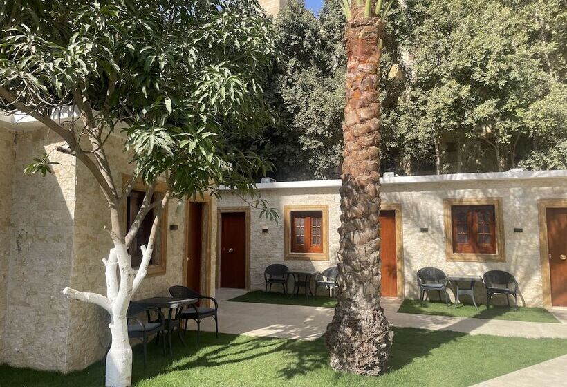 هتل Turquoise Pyramids Palace