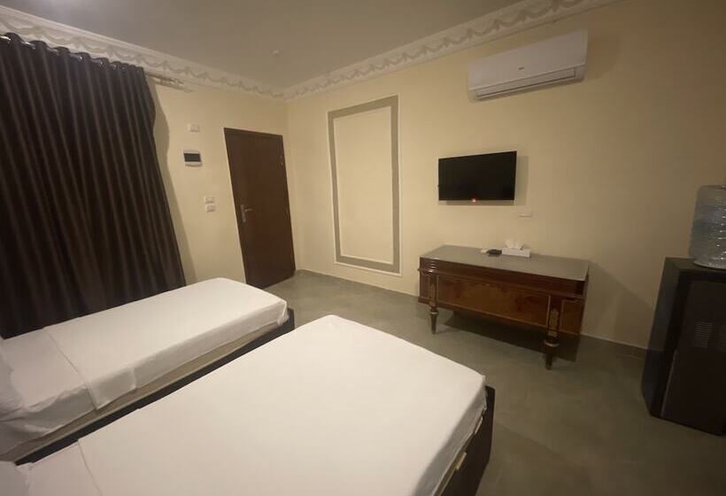 هتل Turquoise Pyramids Palace