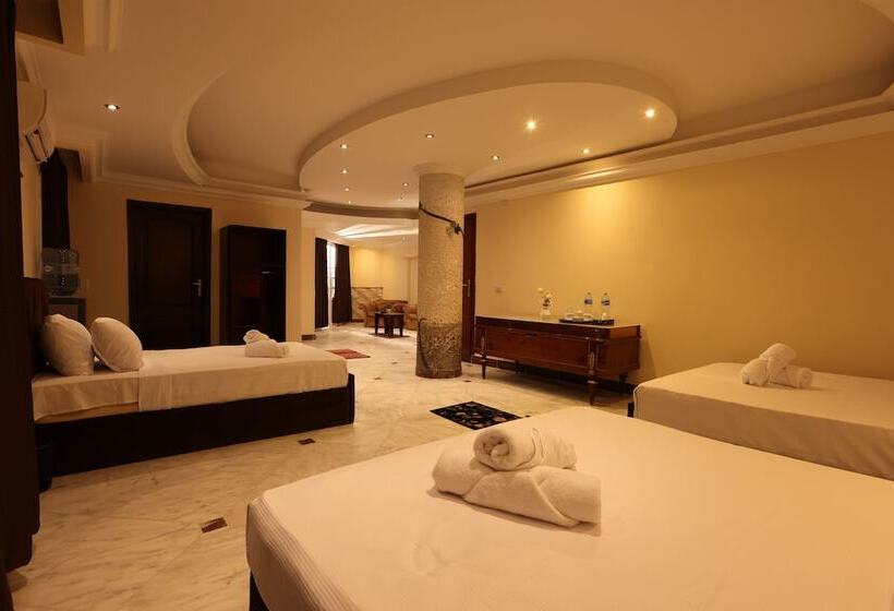 هتل Turquoise Pyramids Palace