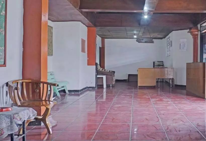 Hotelli Wisma Kencana Indah By Oyo