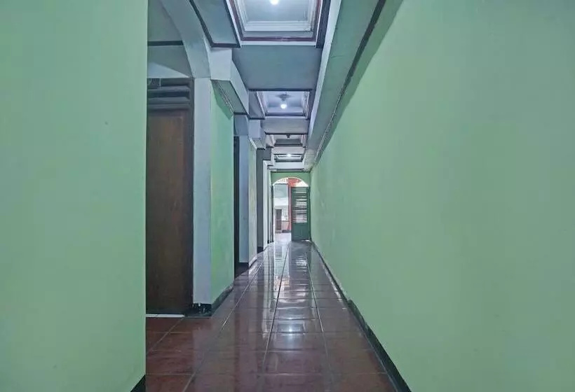 Hotelli Wisma Kencana Indah By Oyo