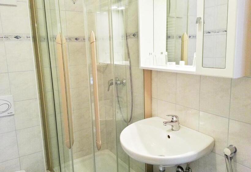 פנסיון Gästehaus Zur Weißen Rose