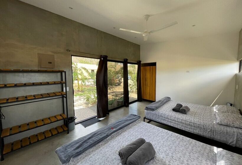 Pension (Hôtel basse catégorie) Pyramid Lodge Panoramique