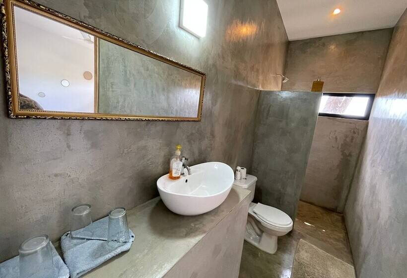 Pension (Hôtel basse catégorie) Pyramid Lodge Panoramique