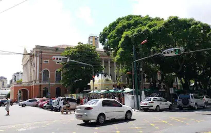 پانسیون Tropical Suítes Próx Praça Da República