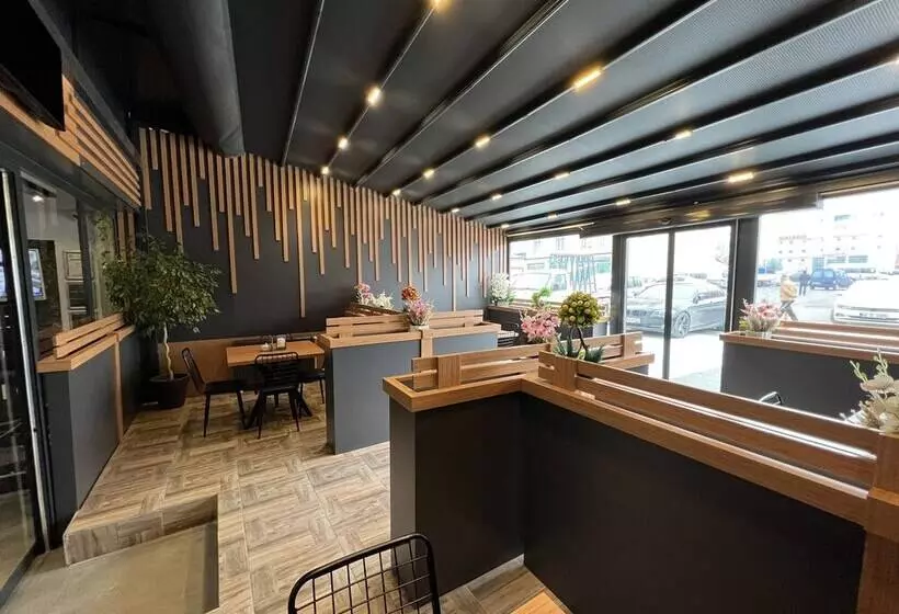 اقامتگاه Nirvana Boutique House