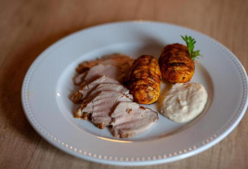 استراحتگاه Pensiunea Marea Alpina, Maramures