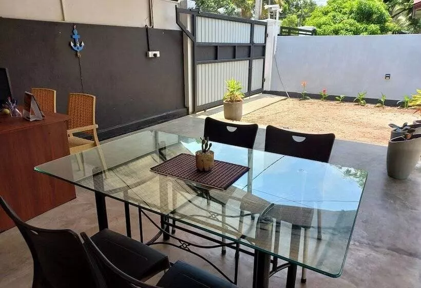 The Anchorage Holiday Apartments Negombo