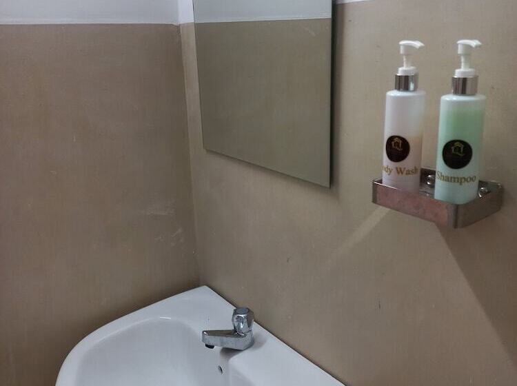 The Anchorage Holiday Apartments Negombo